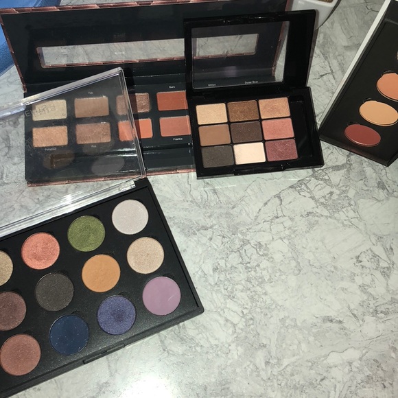 Eyeshadow Pallets Bundle!! 🎁 - Picture 2 of 2